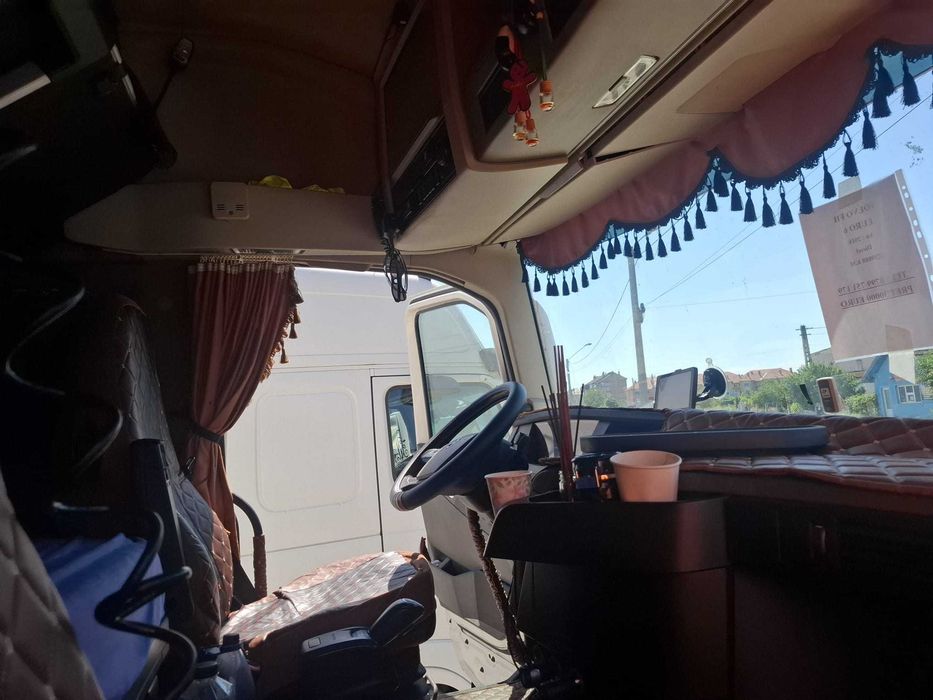 De vanzare autoutilitara Volvo FH