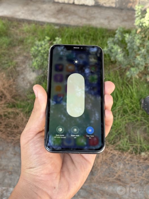 Iphone 11 64/75 srochno