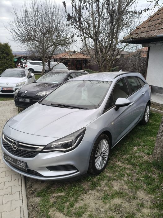 Vând Opel Astra K