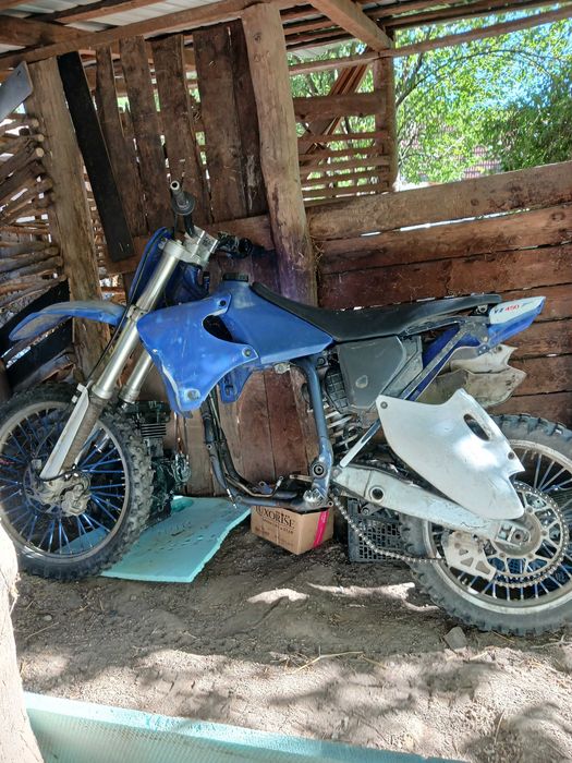 Dezmembrez yamaha yzf 450