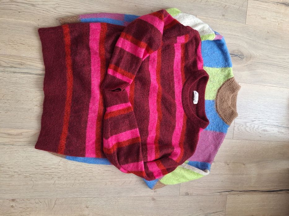 Цветни пуловери НМ и Sinsay