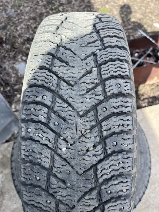 Продам зимние шины