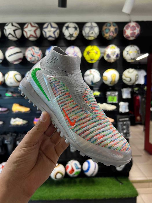 Футбольные сороконожки Nike Phantom GX для подростка