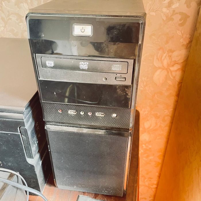 компьютер сатылады