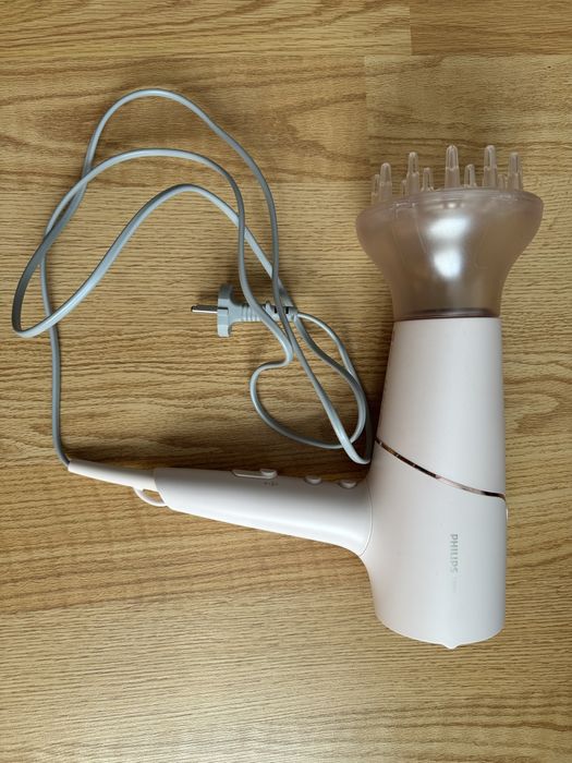 Uscator de par PHILIPS seria 5000