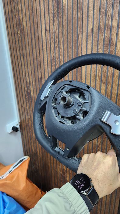 Hitoy rul. Lipistoklari bor.