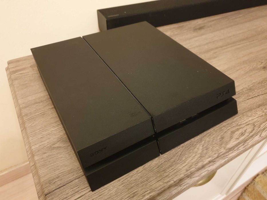 PlayStation 4 (PS4) 500GB - Complet functional