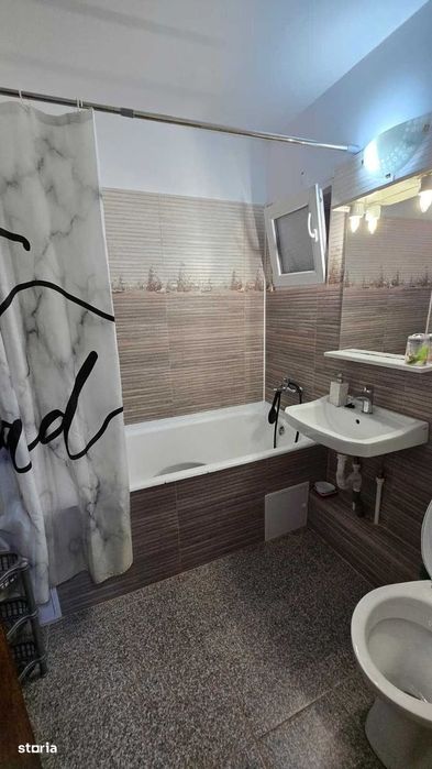 Apartament 3 camere | Decomandat | Centrala Proprie