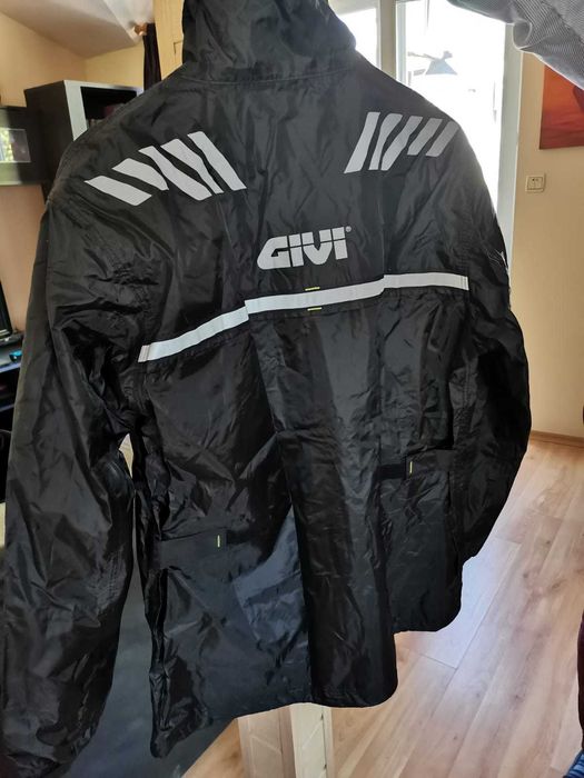 Givi водоустройчиви яке и панталон за мотор - размер S