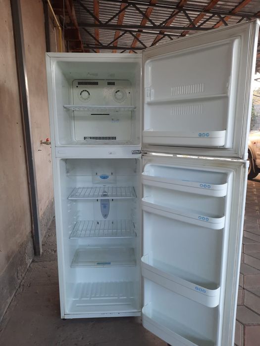 Холодильник в хорошем состоянии
