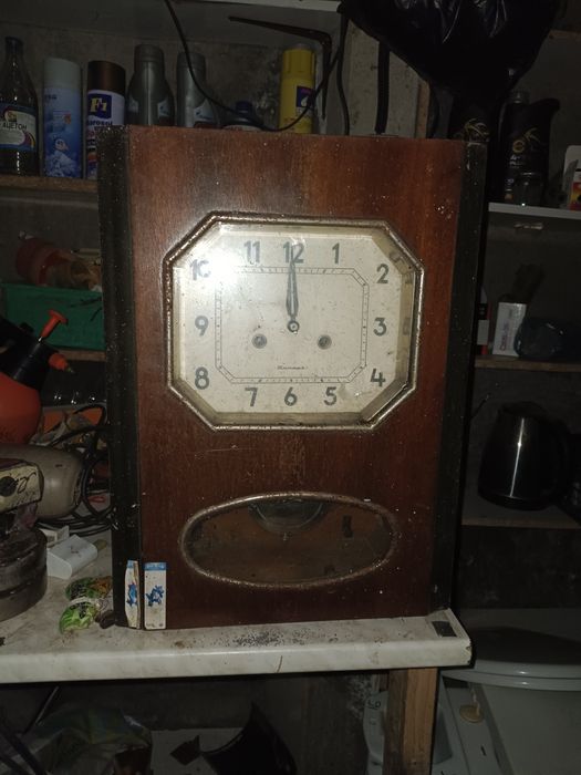 редкие настенные часы с боем  30000