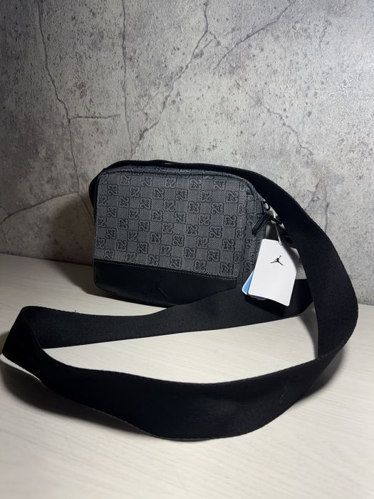 Барсетка Jordan monogram