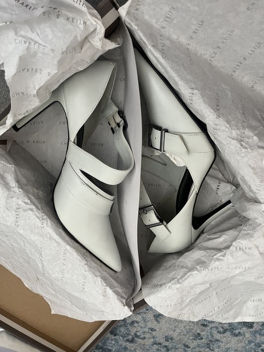 Туфли Charles & Keith