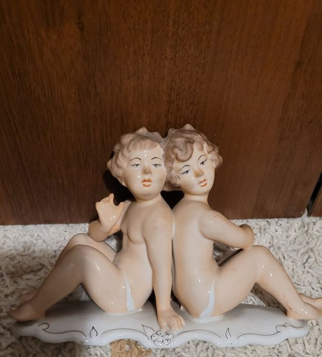 Bibelou ARPO Curtea de Argeș – gemene / îngerași – porțelan vintage