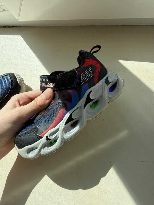 Кросовки для мальчиков Adidas , Skechers