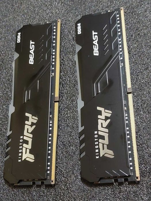 32GB 3600Mhz CL18 - Corsair Vengance, HyperX Predator, Kingston Fury