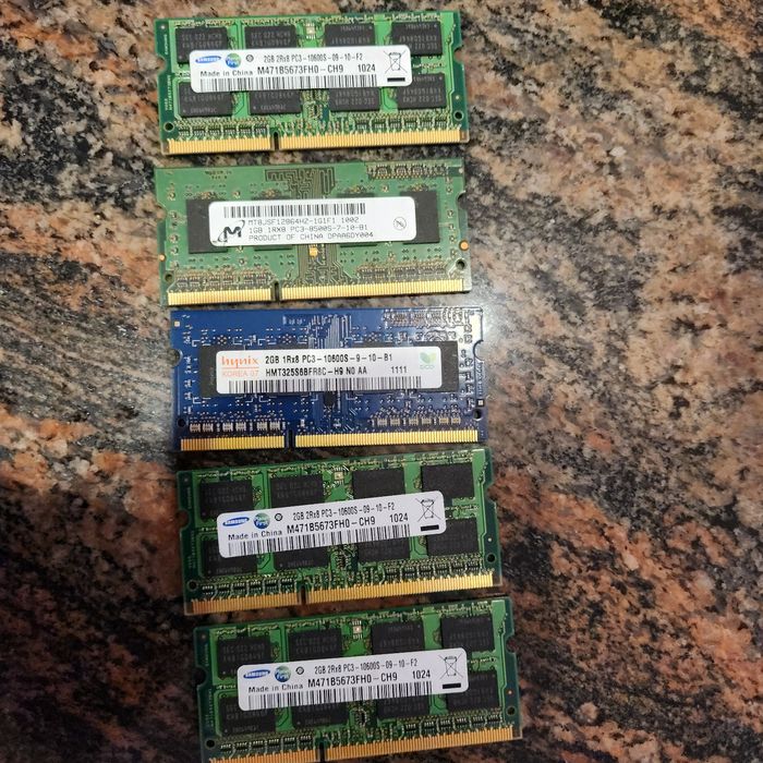 Plăcuțe rami laptop 5 bucăți diferite tipuri (de văzut în poze)