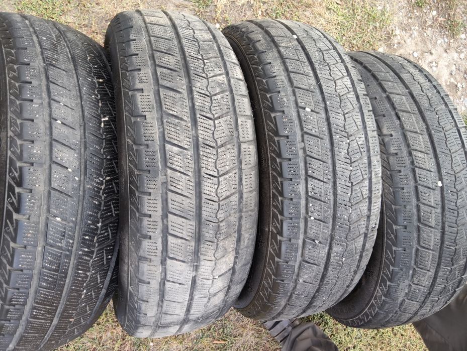 Продам резину 205/60R16