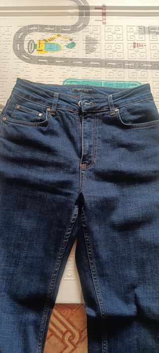Продам Джинсы темно синие