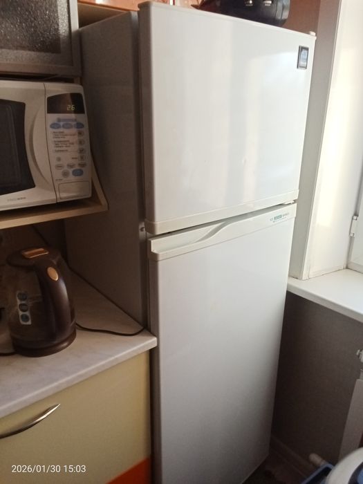 Холодильник отдам