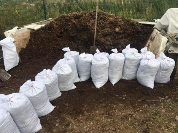 Перегной навоз мешками , машинами