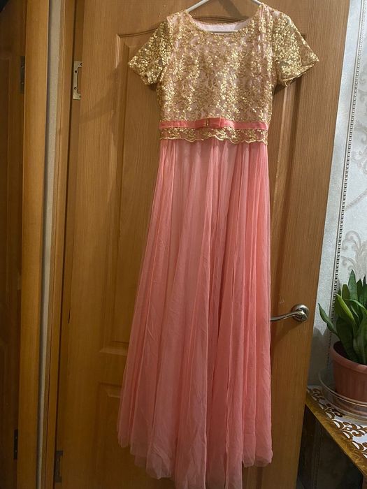 Вечернее платье.