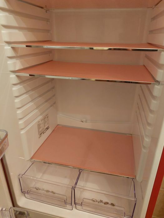 Холодильник Artel не рабочий