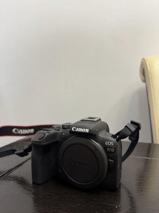 Canon R10 Mirorless