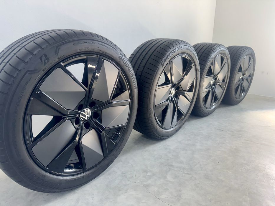 Jante VW Touareg R21 Originale Bridgestone De vara 2024 99%