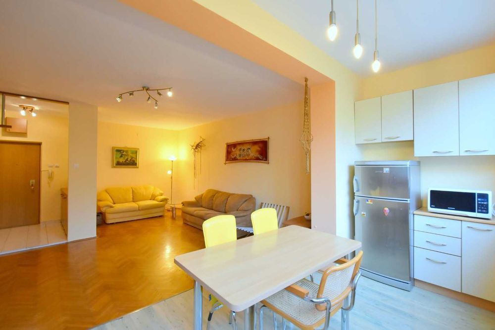 Inchiriez apartament 2 camere in zona Neptun Timisoara