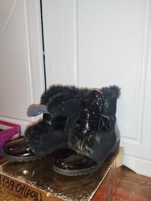 Продам женские сапоги
