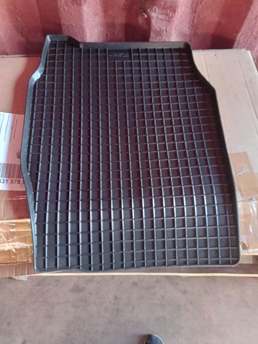 Полики резиновые Ивеко.