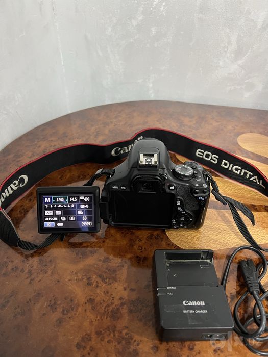 Canon EOS 600D sotiladi