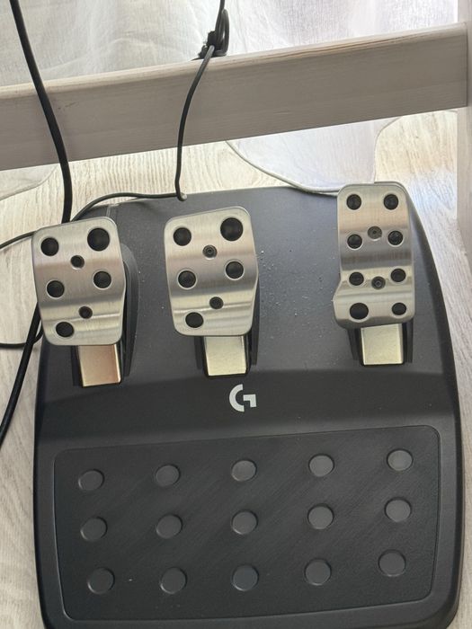 Volan Logitech 923SE( special edition) +pedale+schimbator logitech