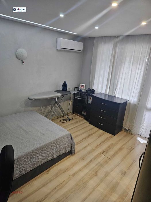 Продава се Четиристаен апартамент в Видин, Център - 122 кв.м за 1141 €/кв.м - Снимка #4