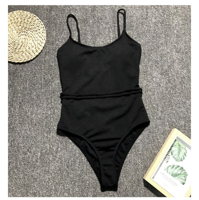 Продам купальники