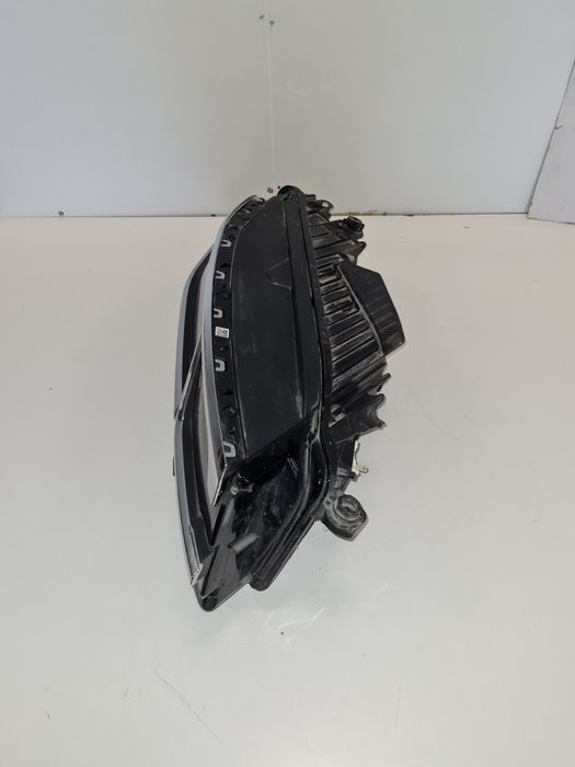 Far dreapta Full led Matrix Volkswagen Touareg R_line 2018 2019 2020