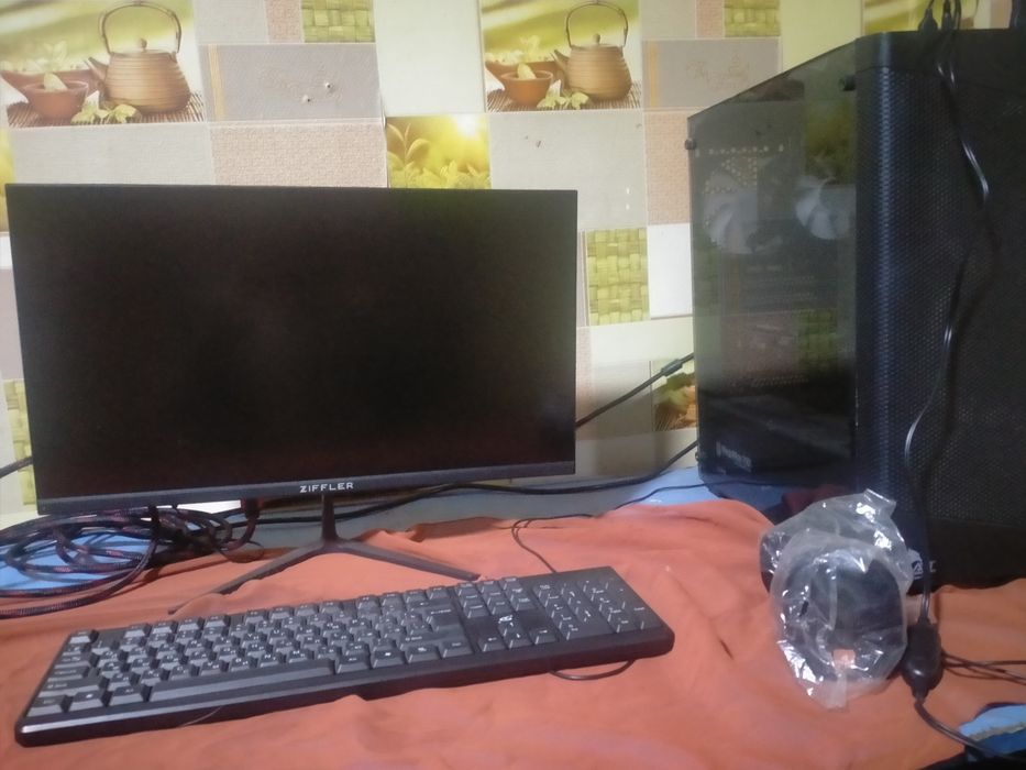 Настольные электронные кампиютир игравой