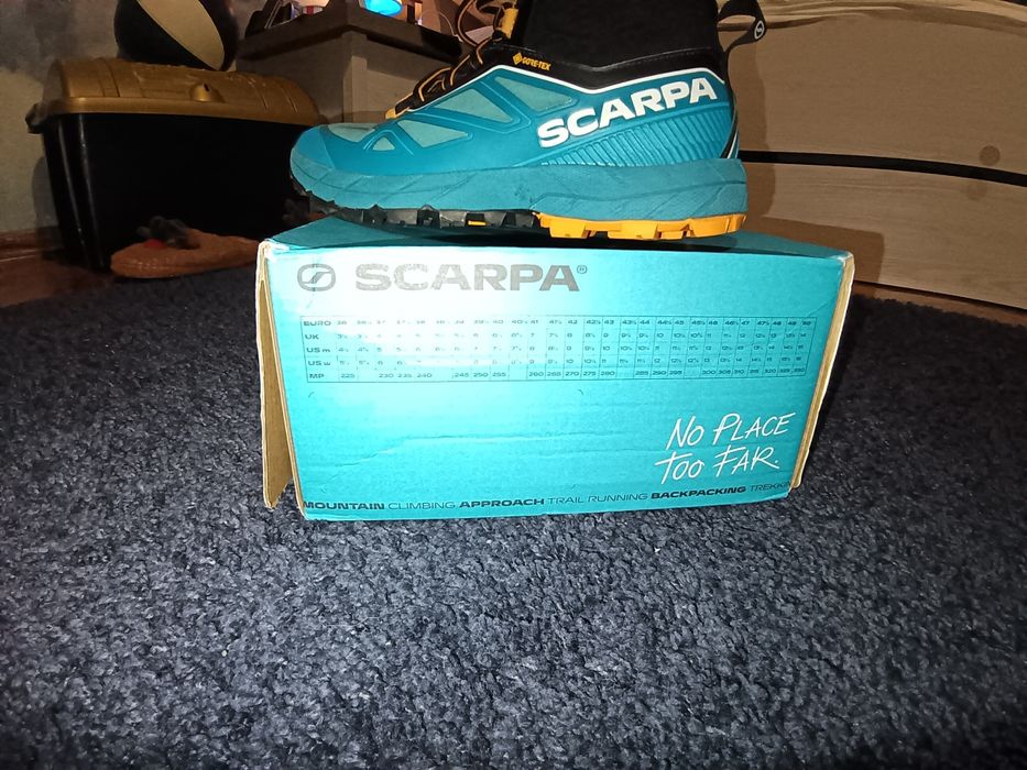 Обувки scarpa за туризъм и др