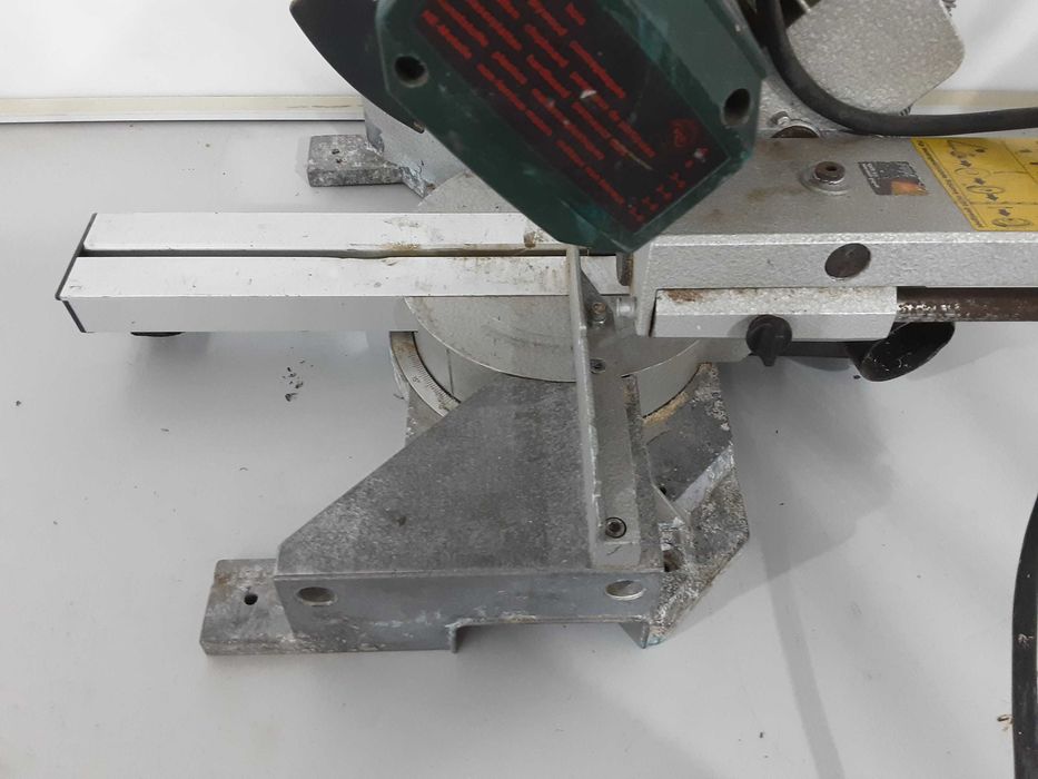 Циркуляр пендула - Metabo 1600W / 210mm