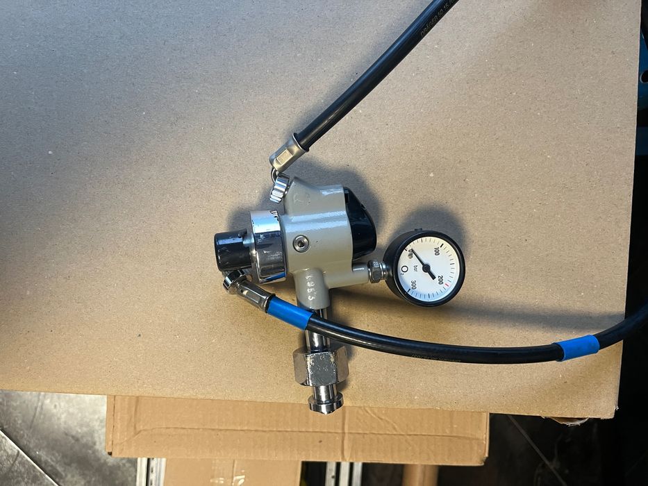 Butelie oxigen + regulator presiune oxigen