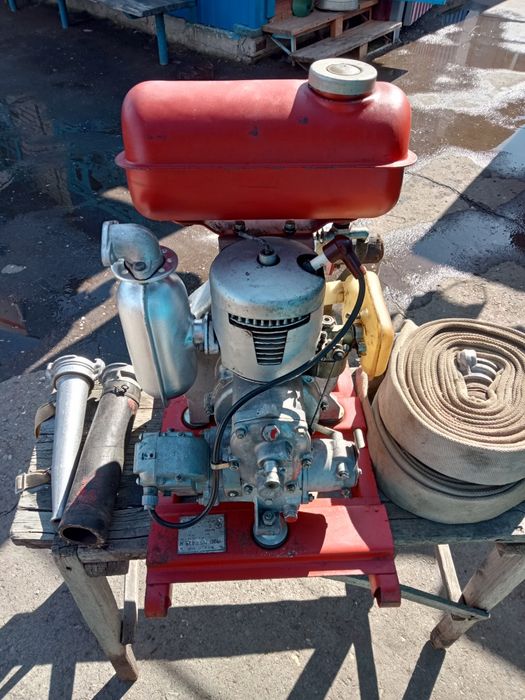 Продам мотопомпу.