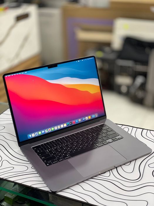 MacBook air 15 - M2 DDR 8GB / SSD 512Gb
