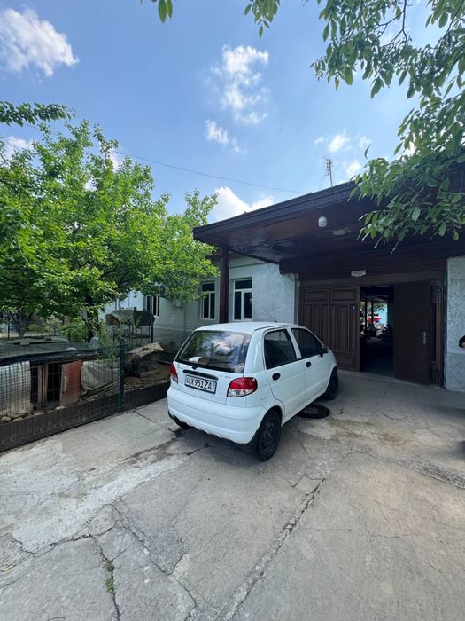 Срочно!!! Продается Орр:Тахтапул 5,6 Соток Фасад 20*28
