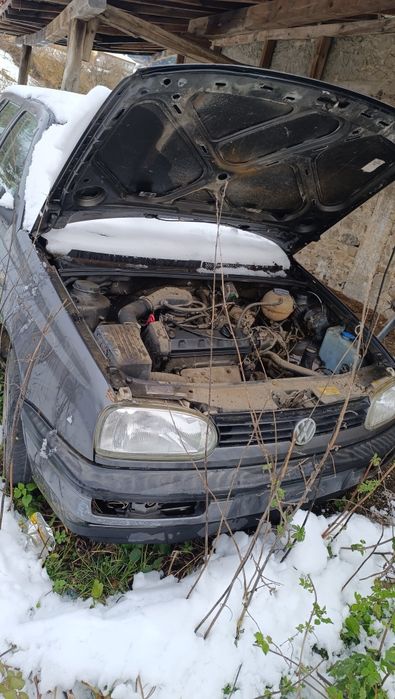 • VW GOLF 3 (1.6  бензин 75кс. 93г.)  на ЧАСТИ също така венто и поло
