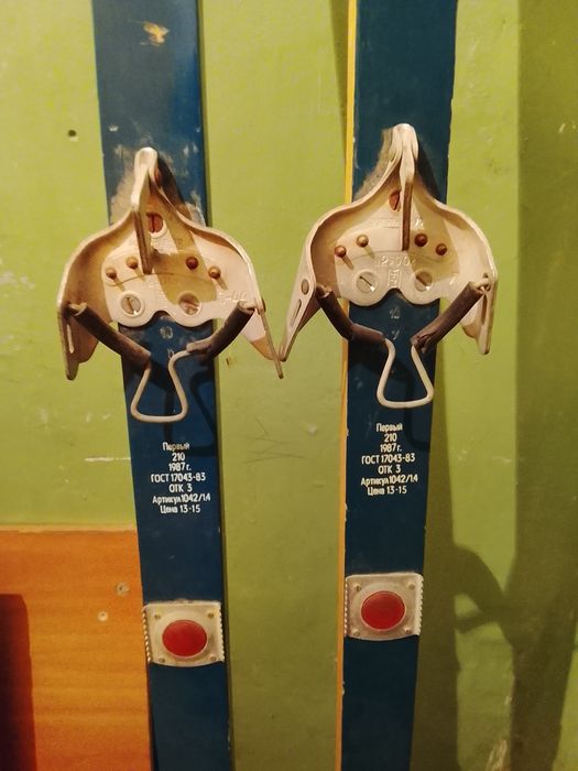 Продам лыжи ссср