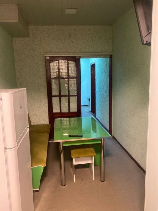 Чирчикда жойлашган 2хона шаройтии бор квартира