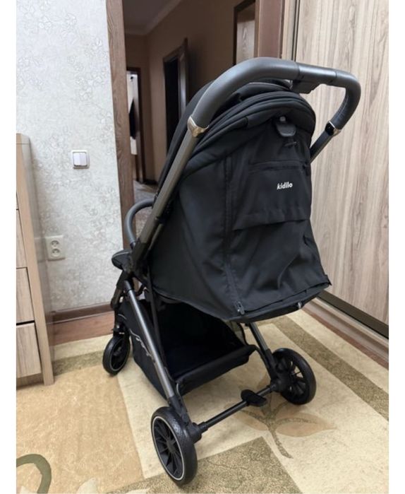 коляска Kidilo с перекидной ручкой