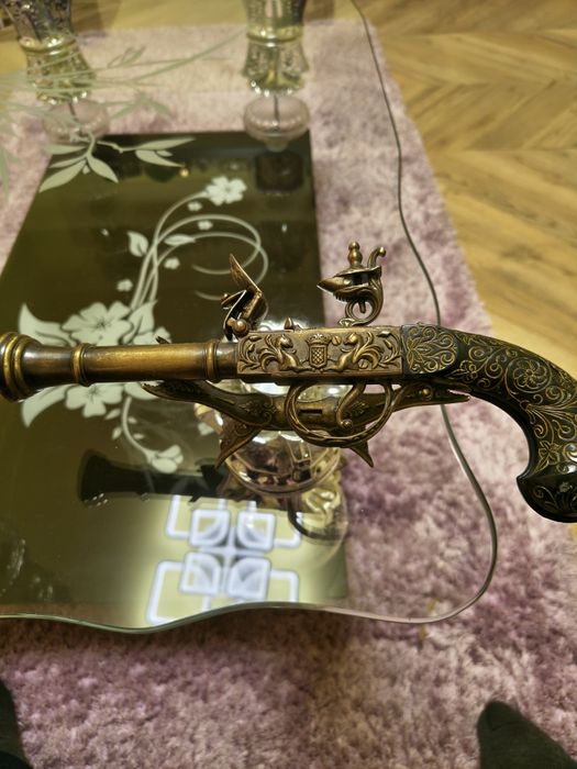 Panoplie pistol din bronz