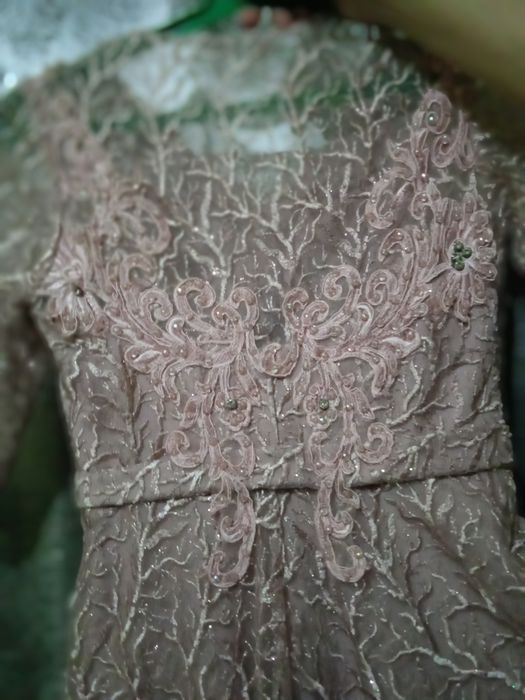 Платье вечернее цвет розовый